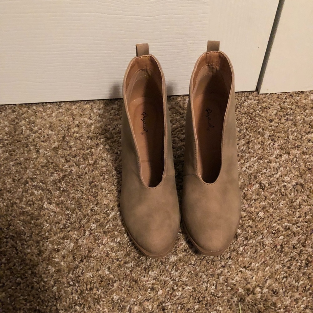 tab booties